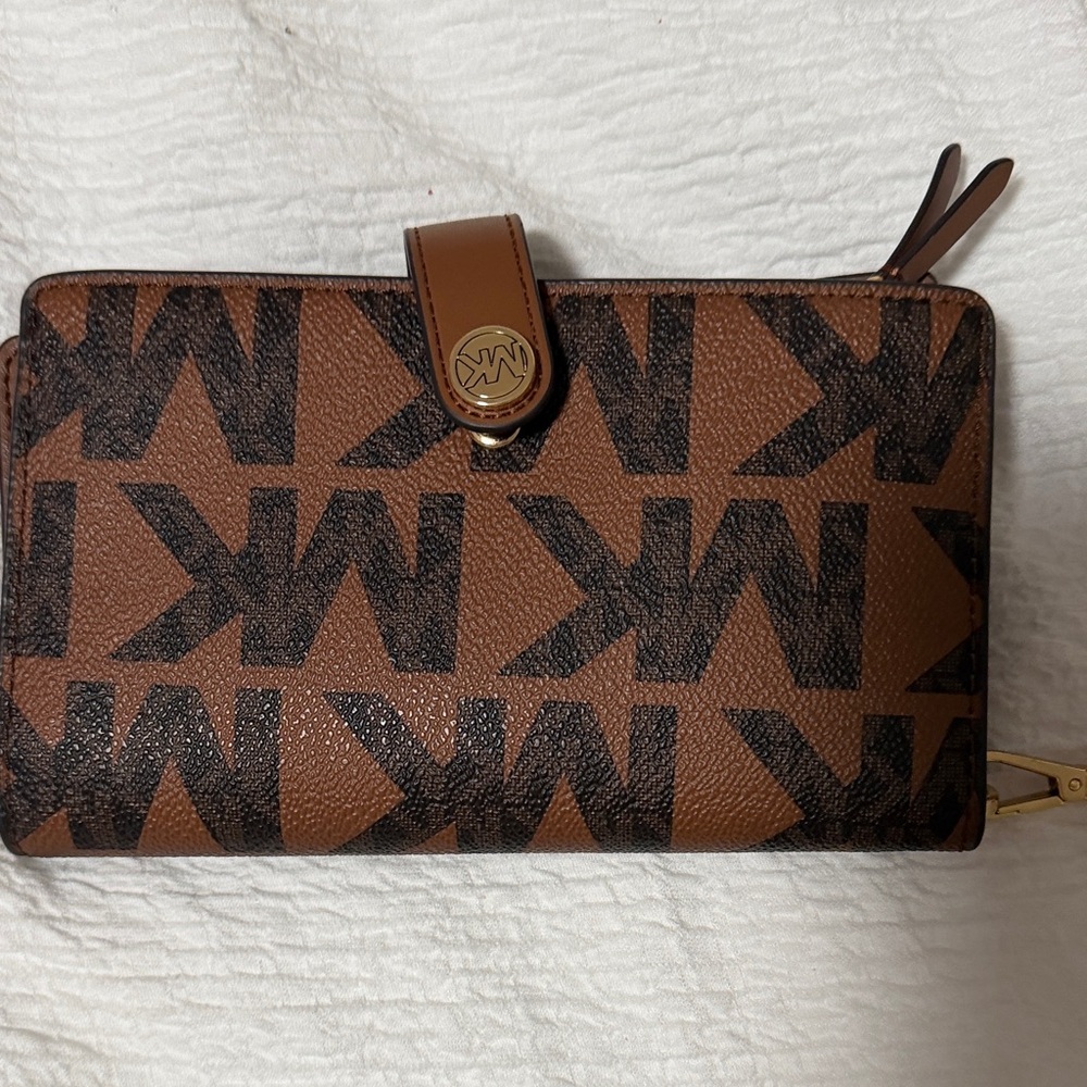 Michael Kors Tan Leather Wallet with Gold Accents